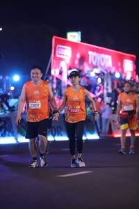 BIB: 23037, 25353
                            <button type="button" onclick="openModal(20729005)" class="btn btn-primary btn-sm float-right btn-popup" data-toggle="modal" data-target=".modal-high-quality">
                        <i class="fas fa-shopping-cart"></i> Add to Cart
                    </button>
                                            <button type="button" onclick="isThisMe(20729005, true)" class="btn btn-success btn-sm float-right btn-popup btn-isme hidden" data-toggle="tooltip" data-placement="bottom" title="นี่คือรูปของคุณใช่ไหม คลิกที่นี่เพื่อเอาเข้าอัลบั้ม">
                        <i class="fas fa-plus"></i> Add to album
                    </button>
                    <button type="button" onclick="isThisMe(20729005, false)" class="btn btn-warning btn-sm float-right btn-popup btn-isnotme hidden">
                        <i class="fas fa-ban"></i> Remove from album
                    </button>